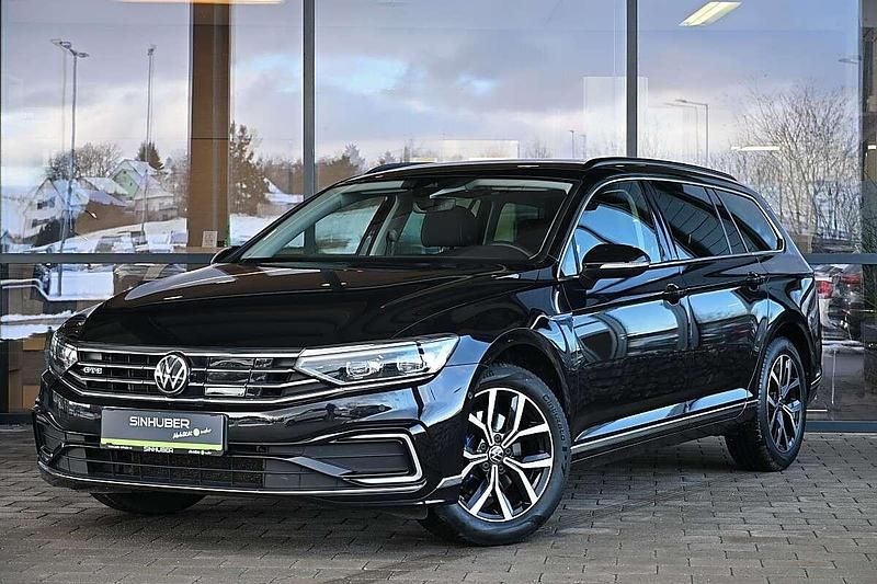 Gebraucht VW Passat GTE 156 PS (114 kW) 2022 Schwarz Kombi