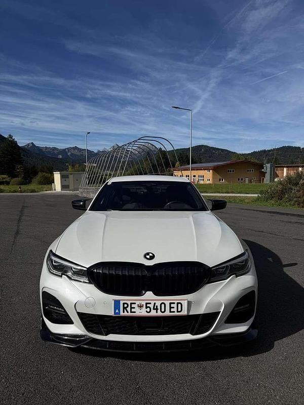 Gebraucht BMW 320 Shadowline 190 PS (139 kW) 2020 Limousine
