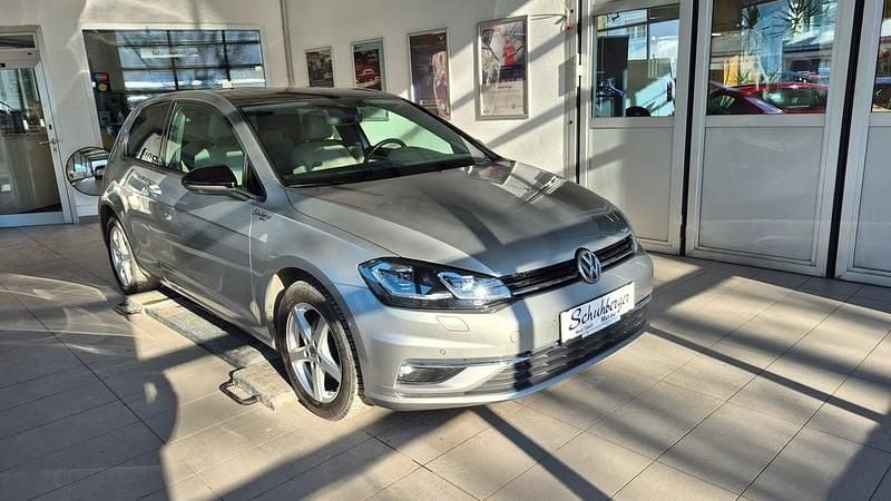 Gebraucht VW Golf VII Highline 115 PS (84 kW) 2019 Silber  metallic