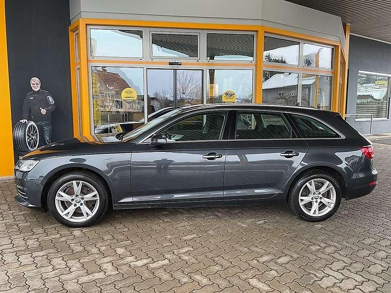 Gebraucht Audi A4 Sport 150 PS (110 kW) 2016 Grau Kombi