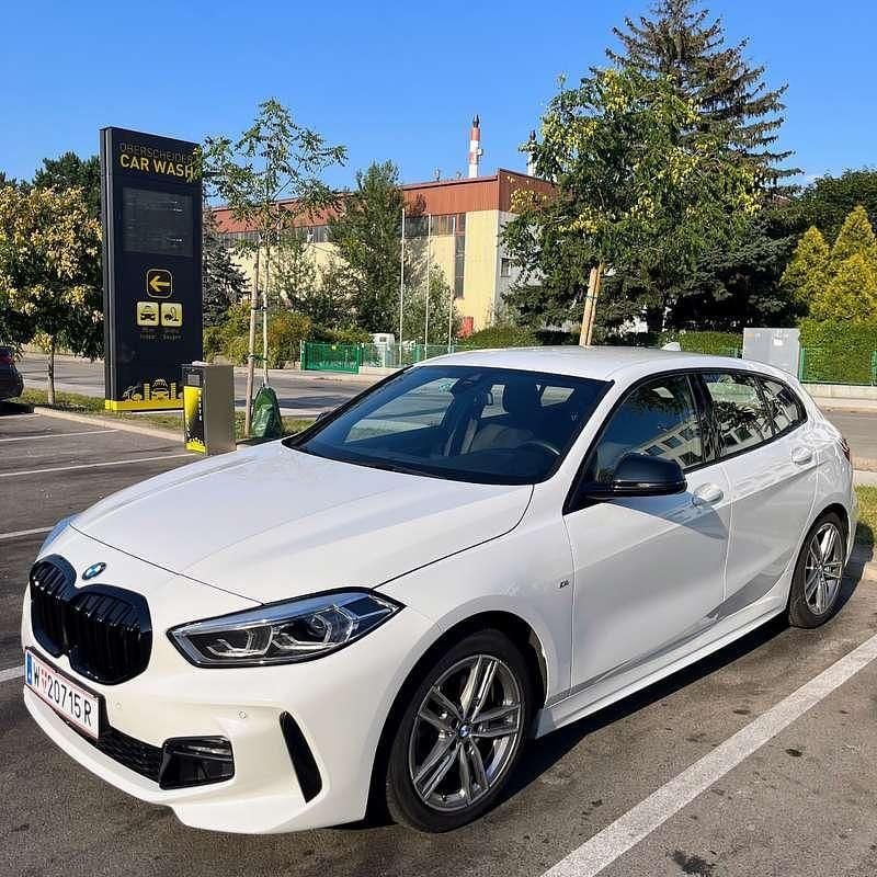 Weiß Gebraucht 2019 BMW 118 Shadowline Kleinwagen | € 25.990 (Etwas zu teuer) - Bild 1/4