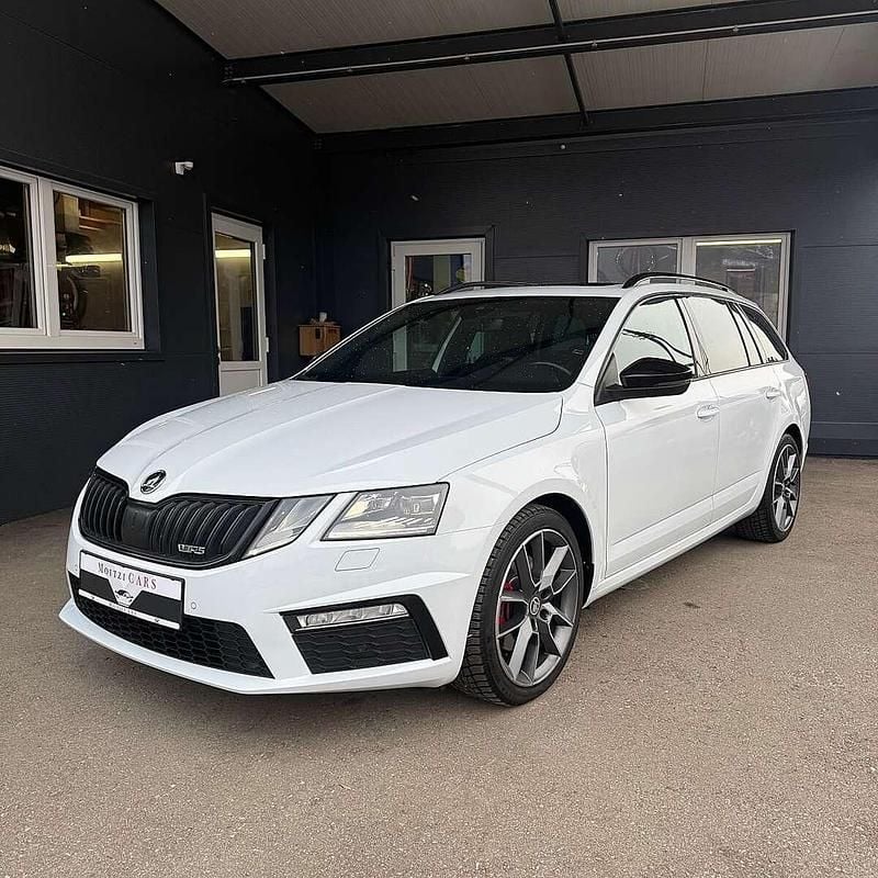 Gebraucht Skoda Octavia RS 184 PS (135 kW) 2017 Weiß Kombi