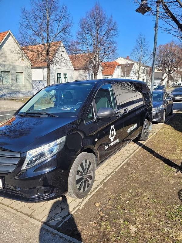 Gebraucht Mercedes Vito 163 PS (119 kW) 2022 Schwarz Van