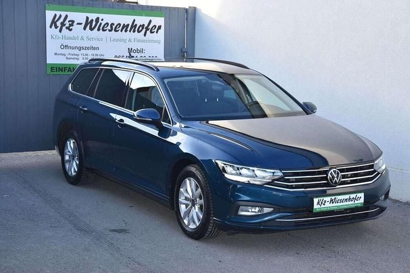 Gebraucht VW Passat Business 150 PS (110 kW) 2021 Blau Kombi