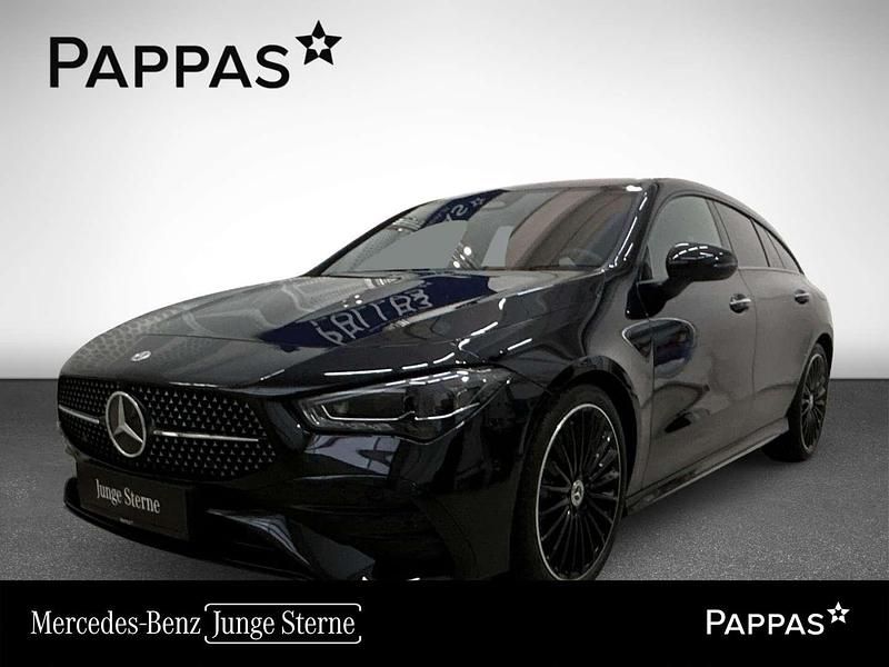 Kosmosschwarz metallic Gebraucht 2025 Mercedes CLA250 Shooting Brake AMG Line Premium Kombi | € 54.900 (Fairer Preis) - Bild 1/2