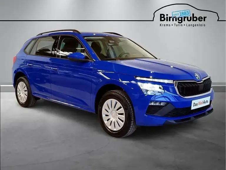 Mittelblau normal Neu 2025 Skoda Kamiq Essence SUV | € 23.490 (Guter Preis) - Bild 1/4