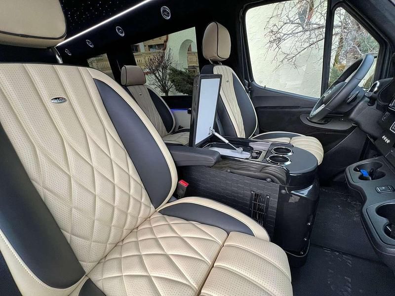 Gebraucht Mercedes Sprinter Edition 190 PS (139 kW) 2023 Schwarz Van