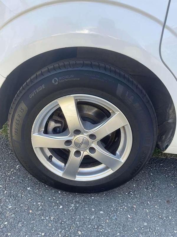 Gebraucht Opel Zafira Edition 116 PS (85 kW) 2010 Weiß Van / Kleinbus