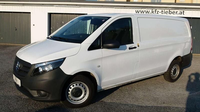 Gebraucht Mercedes Vito 102 PS (75 kW) 2021 Weiß Van