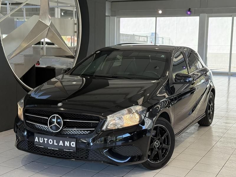 Schwarz Gebraucht 2014 Mercedes A180 Kleinwagen | € 11.990 (Fairer Preis) - Bild 1/4