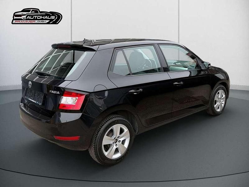 Gebraucht Skoda Fabia Ambition 60 PS (44 kW) 2019 Schwarz Limousine