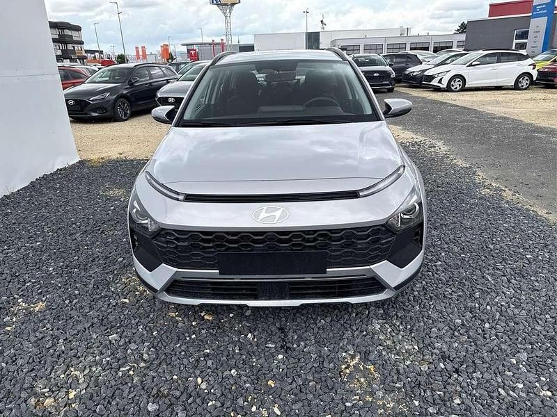 Neu Hyundai Bayon Life 99 PS (72 kW) 2025 Rot SUV