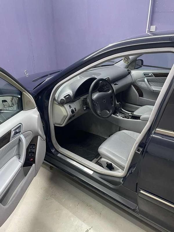 Gebraucht Mercedes C200 Elegance 163 PS (119 kW) 2003 Limousine