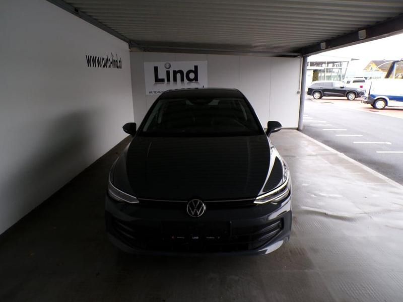 Neu VW Golf VIII 115 PS (84 kW) 2026 Mittelgrau  metallic