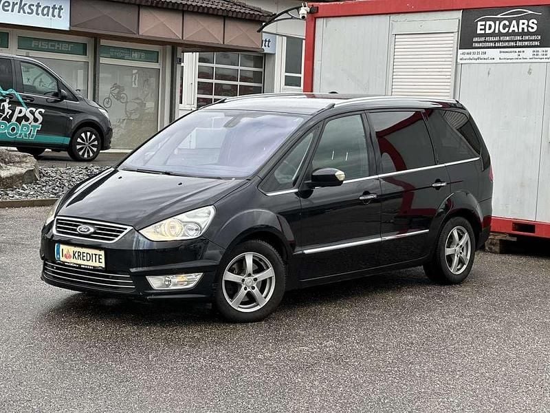 Schwarz Gebraucht 2011 Ford Galaxy Titanium Van / Kleinbus | € 10.990 (Teuer) - Bild 1/4