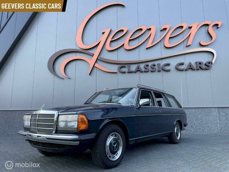 Blau Gebraucht 1979 Mercedes E280 Kombi | € 21.500 - Bild 1/4