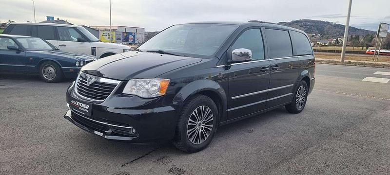 Gebraucht Lancia Voyager S 177 PS (130 kW) 2014 Schwarz Van / Kleinbus