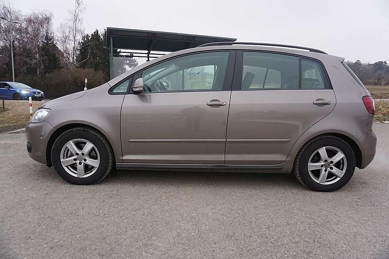 Gebraucht VW Golf VII 105 PS (77 kW) 2012 Braun Limousine