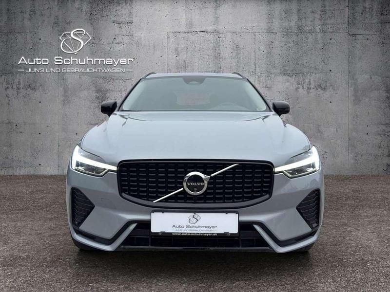 Gebraucht Volvo XC60 Plus 197 PS (144 kW) 2023 Grau SUV