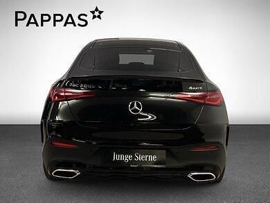 Gebraucht Mercedes GLC300e 312 PS (229 kW) 2024 Obsidianschwarz metallic Coupé