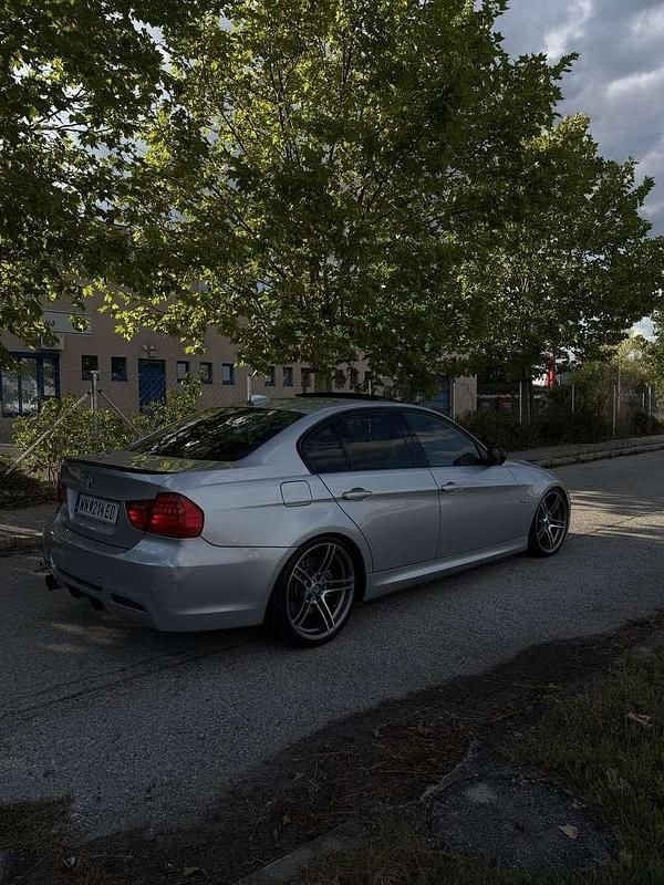 Gebraucht BMW 325 Performance 197 PS (144 kW) 2010 Limousine