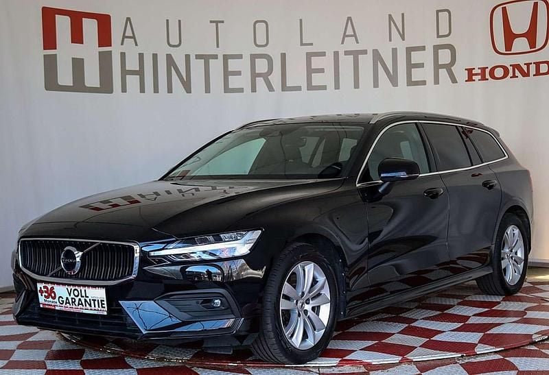 Schwarz Gebraucht 2021 Volvo V60 Momentum Kombi | € 25.990 (Etwas zu teuer) - Bild 1/4