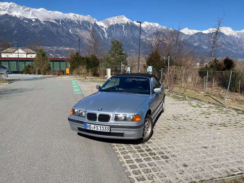 Silber Gebraucht 1997 BMW 318 Cabriolet Cabrio | € 4.900 - Bild 1/4