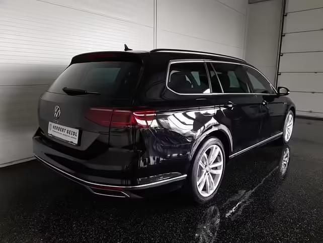 Gebraucht VW Passat GTE 156 PS (114 kW) 2021 Deep black perleffekt Kombi