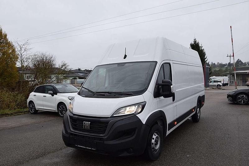 Weiß Gebraucht 2024 Fiat Ducato Van | € 36.990 - Bild 1/4