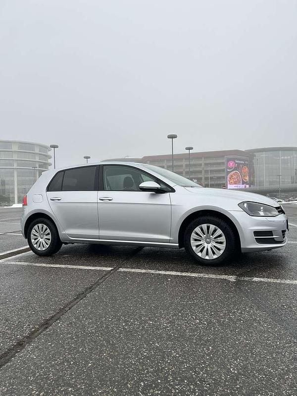 Gebraucht VW Golf VII Sportline 105 PS (77 kW) 2013 Silber Limousine