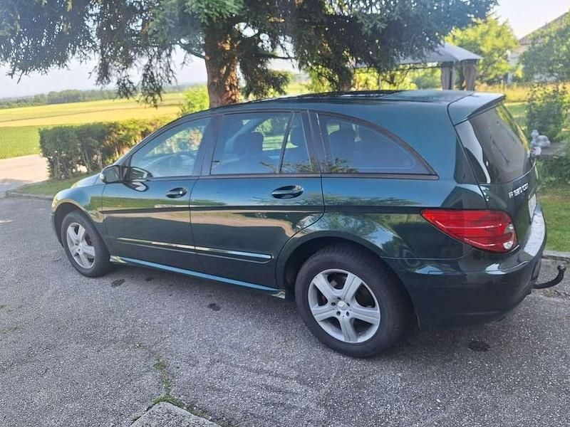 Gebraucht 2007 Mercedes R320 Van / Kleinbus | € 4.990 - Bild 1/4