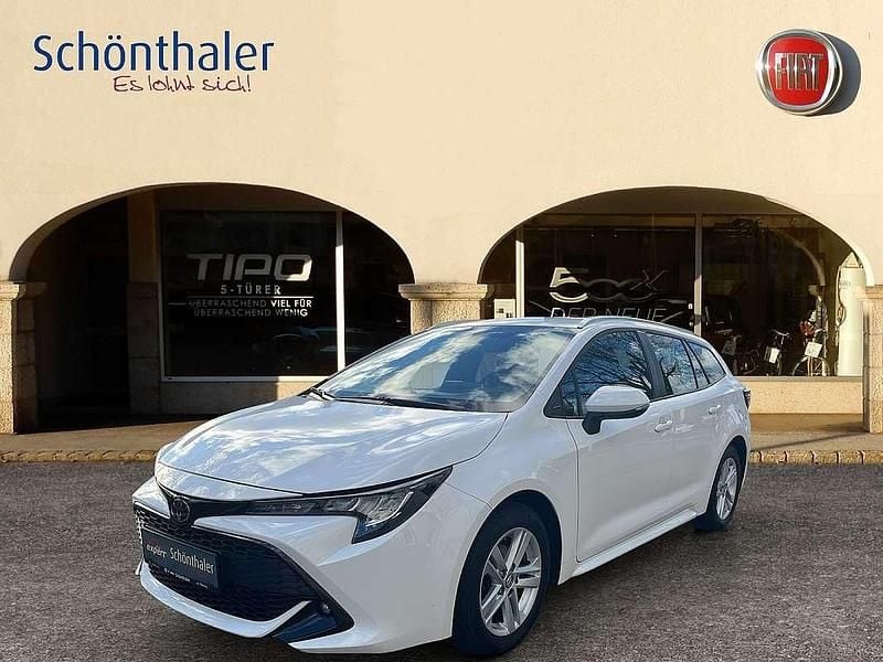 Weiß Gebraucht 2020 Toyota Corolla Style Kombi | € 17.760 (Fairer Preis) - Bild 1/4