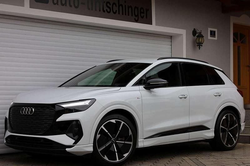 Weiß Gebraucht 2022 Audi Q4 e-tron S-Line SUV | € 38.399 (Fairer Preis) - Bild 1/4