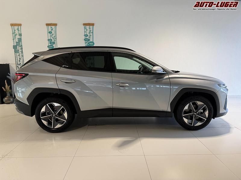 Neu Hyundai Tucson GO! 150 PS (110 kW) 2025 Shimmering silver metallic SUV