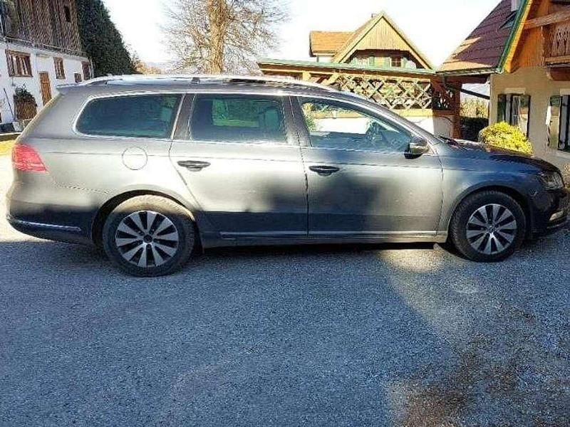 Gebraucht VW Passat Highline 140 PS (102 kW) 2011 Grau Kombi