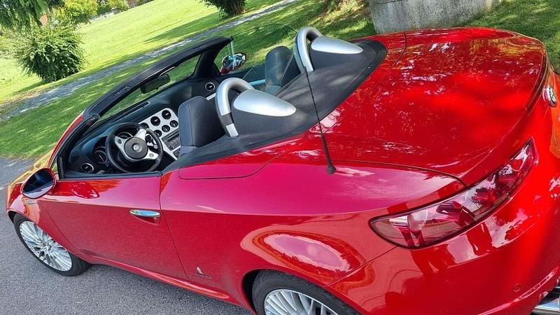 Gebraucht Alfa Romeo Spider 185 PS (136 kW) 2006 Rot Cabrio