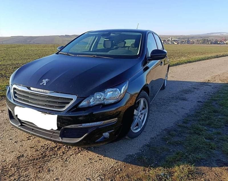 Gebraucht Peugeot 308 Active 92 PS (67 kW) 2014 Schwarz Limousine