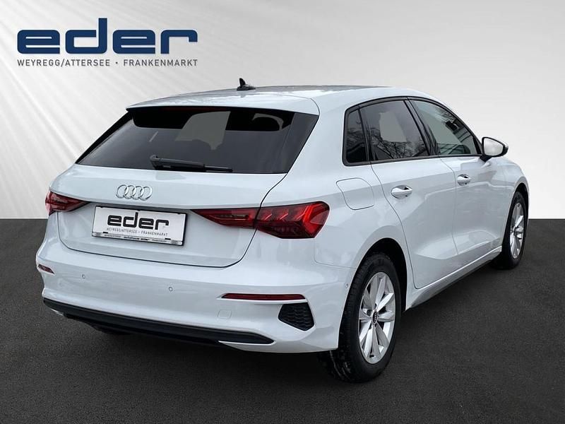 Gebraucht Audi A3 Ambiente 110 PS (80 kW) 2022 Weiß Limousine