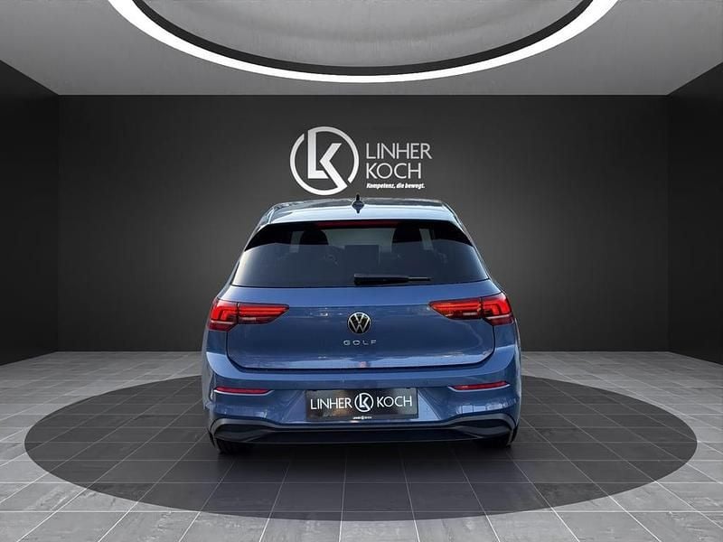 Neu VW Golf VIII 115 PS (84 kW) 2025 Mittelblau  normal Limousine