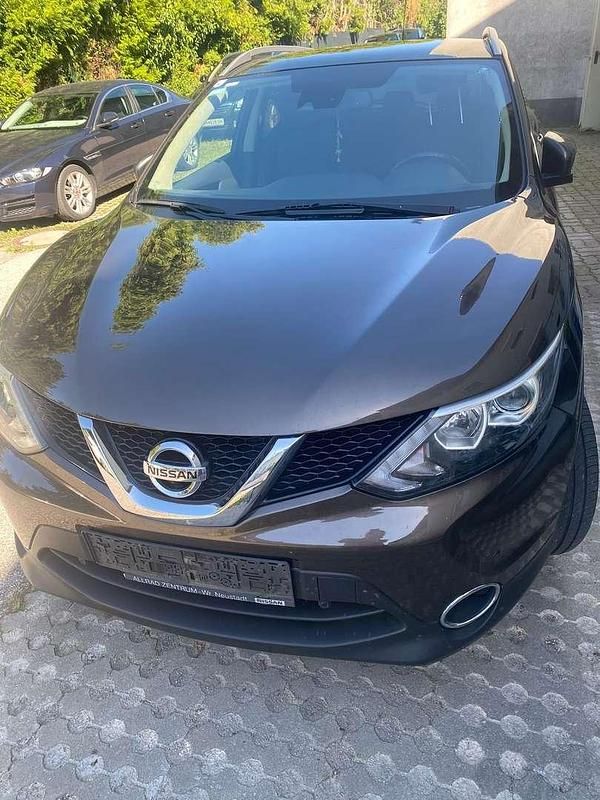 Bronze Gebraucht 2016 Nissan Qashqai 360º SUV | € 12.000 (Fairer Preis) - Bild 1/4