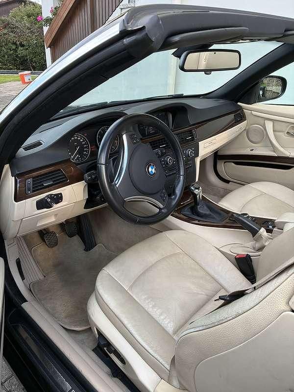 Gebraucht BMW 318 Cabriolet 143 PS (105 kW) 2012 Cabrio