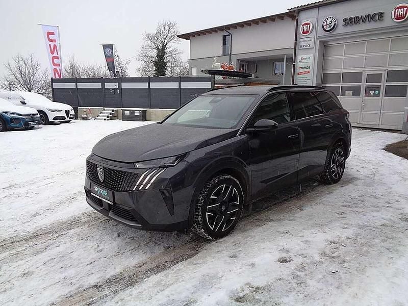 Gebraucht Peugeot 5008 136 PS (100 kW) 2025 Grau SUV
