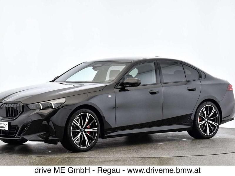 Gebraucht BMW 520 Efficient Dynamics 197 PS (144 kW) 2024 Schwarz Limousine