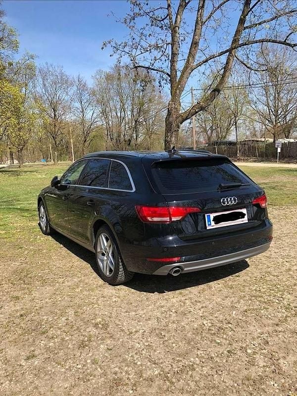 Gebraucht Audi A4 150 PS (110 kW) 2018 Schwarz Kombi