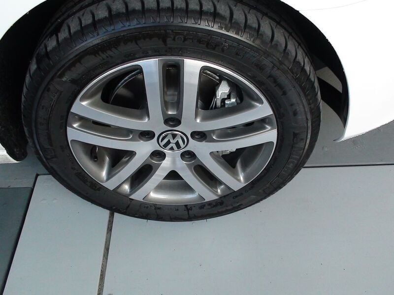 Gebraucht VW Golf Cabriolet 105 PS (77 kW) 2011 Weiß Cabrio