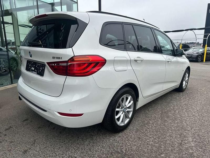 Gebraucht BMW 218 Gran Tourer Sport Line 136 PS (100 kW) 2015 Weiß Van / Kleinbus