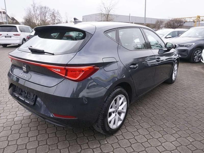 Gebraucht Seat Leon Reference 116 PS (85 kW) 2021 Grau Limousine