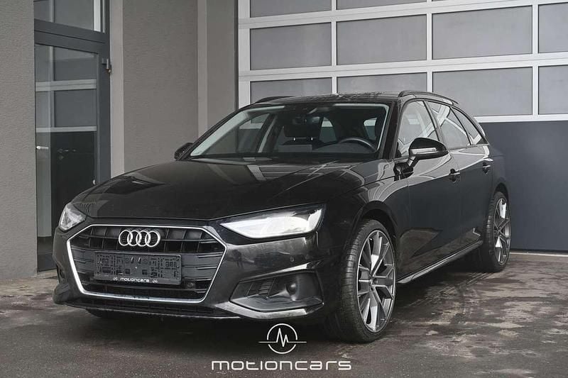 Schwarz Gebraucht 2020 Audi A4 Ambiente Kombi | € 19.480 (Guter Preis) - Bild 1/4