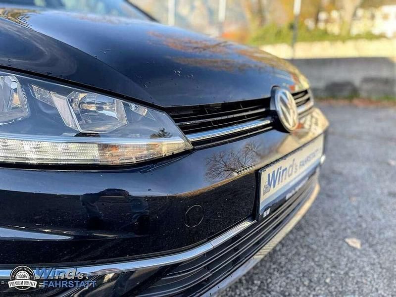 Gebraucht VW Golf VII 110 PS (80 kW) 2018 Schwarz Limousine