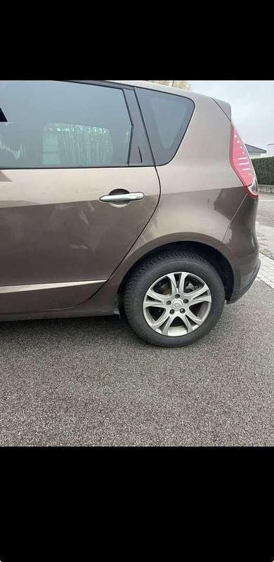 Gebraucht Renault Scénic III Dynamique 110 PS (80 kW) 2009 Bronze Van / Kleinbus